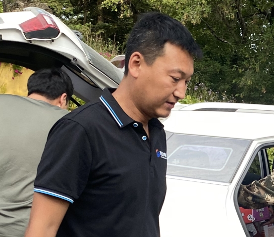 三公司慰問虎林市防汛一線人員